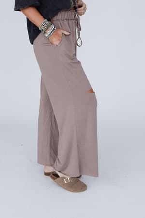 cora-wide-leg-pants-coco/Coco