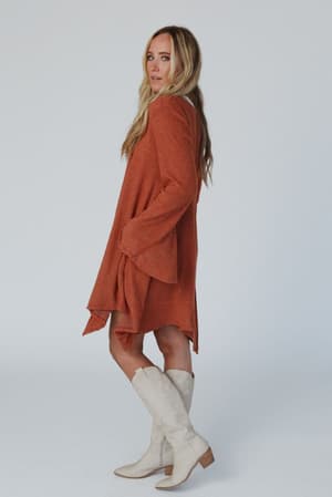 clear-day-bell-sleeve-tunic-rust/Rust