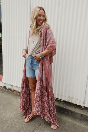 paisley-tapestry-free-flow-duster-kimono-wine/Wine