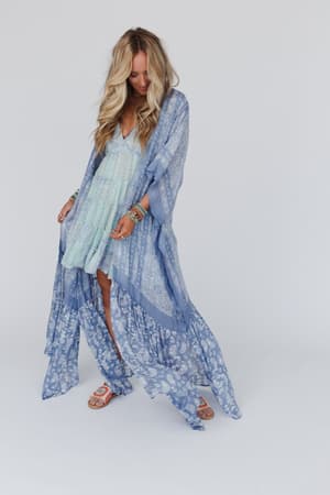 paisley-tapestry-free-flow-duster-kimono-chambray/Chambray