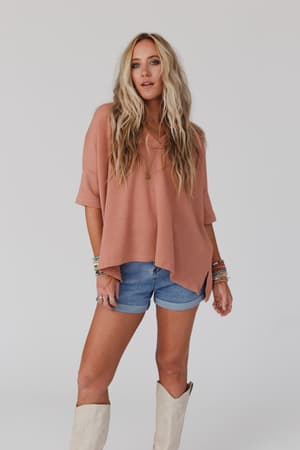 on-the-go-v-neck-ribbed-essential-tee-sepia/Sepia