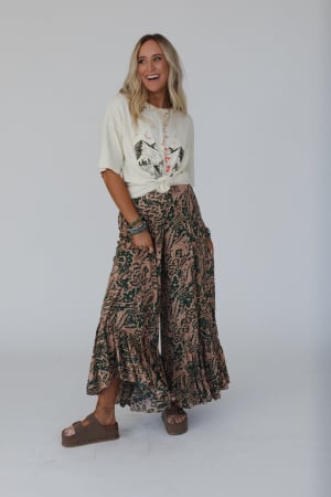 paisley-dream-ruffled-pants-green/Green