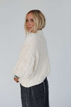orchard-charm-sweater-cream/Cream
