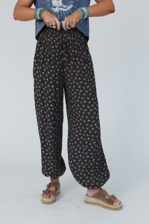 emberlyn-wide-leg-cinched-pants-iron/Iron