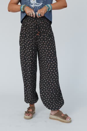 emberlyn-wide-leg-cinched-pants-iron/Iron