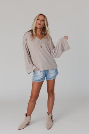 love-it-v-neckline-sweater-top-tan/Tan