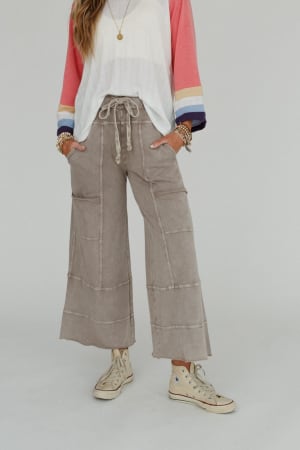 Lucky One Wide Leg Pant: undefined