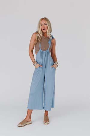 forever-relaxed-gathered-jumpsuit-light-denim/Light Denim