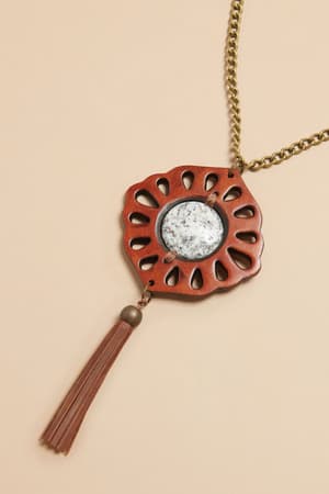 Whiskey Pendant Necklace - Ivory - Three Bird Nest