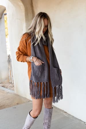 kolby-knitted-pocket-scarf-gray/Gray