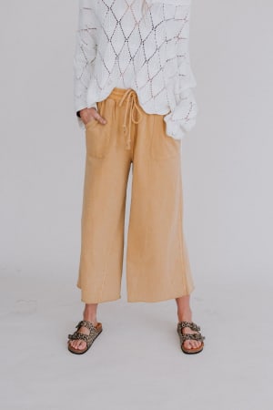 Relaxing Robin Wide Leg Pant: undefined