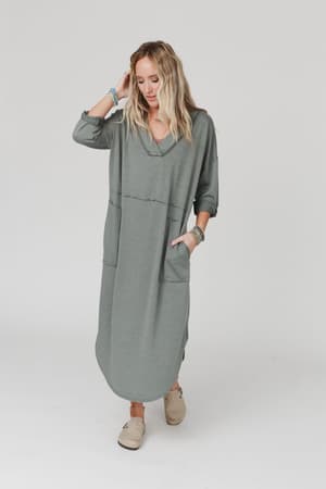meadow-long-sleeve-slit-maxi-dress-olive/Light Olive