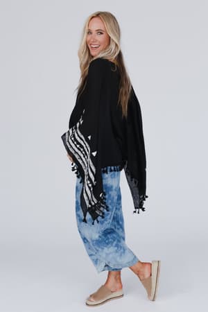 fallon-embroidered-sleeve-tassel-poncho-black/Black