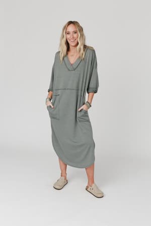 meadow-long-sleeve-slit-maxi-dress-olive/Light Olive