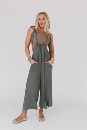 forever-relaxed-gathered-jumpsuit-light-olive/Light Olive