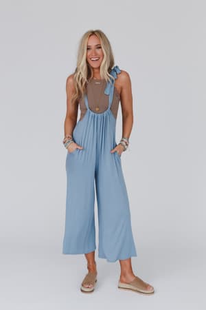 forever-relaxed-gathered-jumpsuit-light-denim/Light Denim