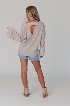 love-it-v-neckline-sweater-top-tan/Tan