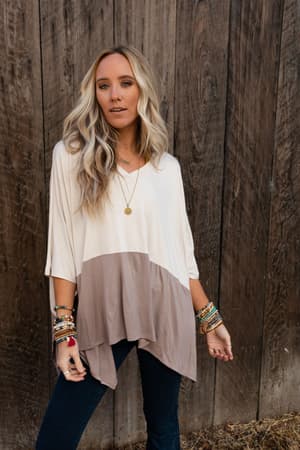 coffee-sunsets-v-neck-top-brown/Brown