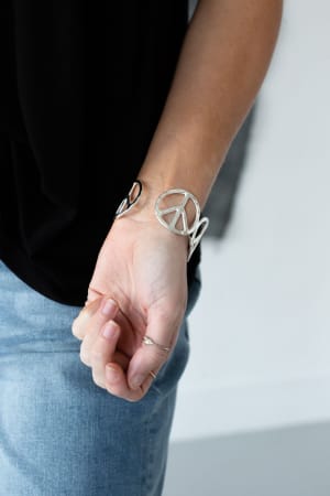 Ziggy Peace Sign Bracelet- Silver  |  Jewelry  - Three Bird Nest