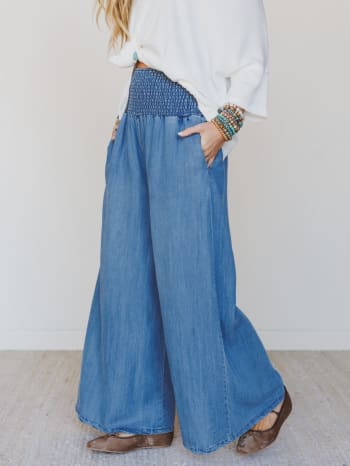 free-falling-wide-leg-pants-denim/Denim
