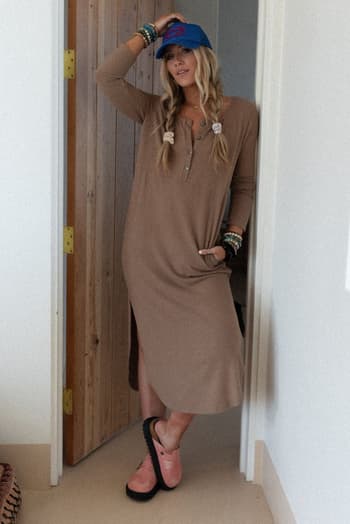 simply-comfort-dress-mocha/Mocha