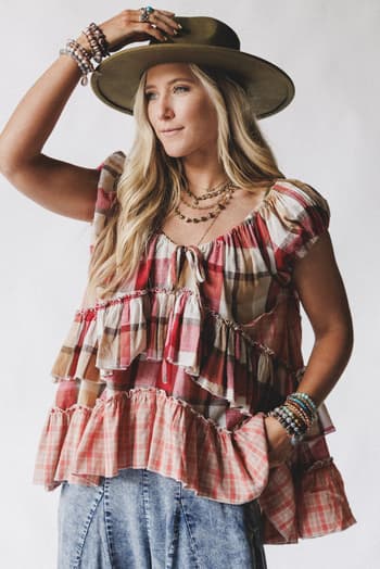 clover-stitch-plaid-top-pink/Pink
