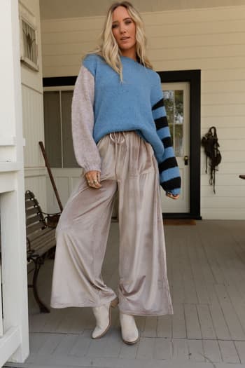 relaxing-robin-velvet-wide-leg-pant-taupe/Taupe