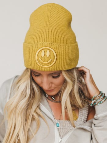 nesta-smiley-beanie-mustard/Mustard
