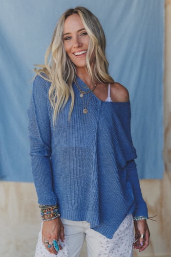 moonlit-layers-v-neck-top-blue/Blue