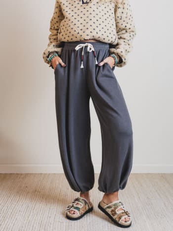 the-nest-laid-back-love-jogger-pants-charcoal/Charcoal