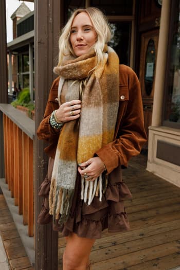 everest-cozy-plaid-scarf-mustard/Mustard