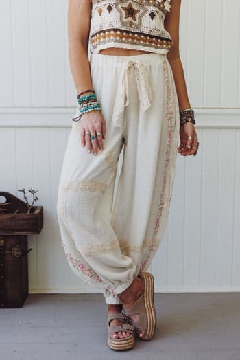 floral-drift-embroidered-pants-natural/Beige