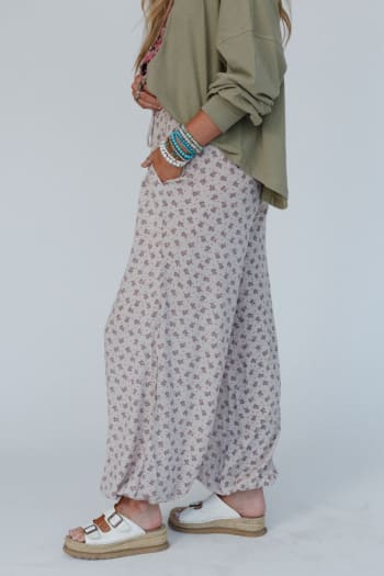 emberlyn-wide-leg-cinched-pants-taupe/Taupe