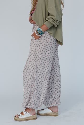 emberlyn-wide-leg-cinched-pants-taupe/Taupe