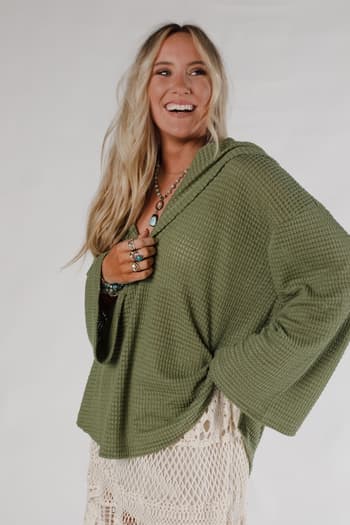 seren-textured-top-dusty-sage/Dusty Sage