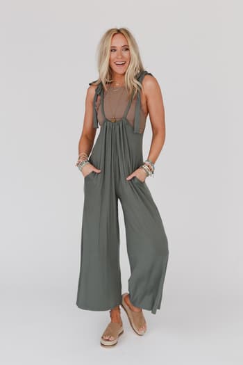 forever-relaxed-gathered-jumpsuit-light-olive/Light Olive