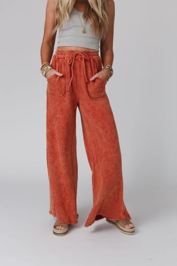 relaxing-robin-wide-leg-pant-new-brick/New Brick