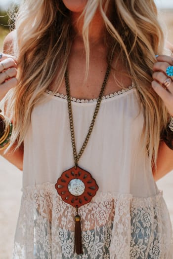 Whiskey Pendant Necklace - Ivory  - Three Bird Nest