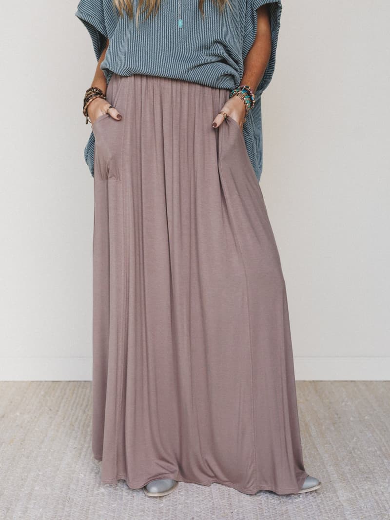 The Perfect Pocketed Maxi Skirt - Mocha – Rock N Rose