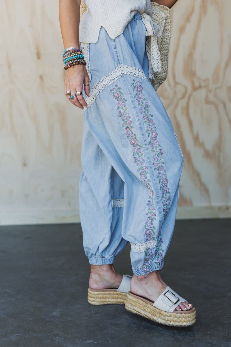 Floral Drift Embroidered Pants - Light Denim – POL Clothing