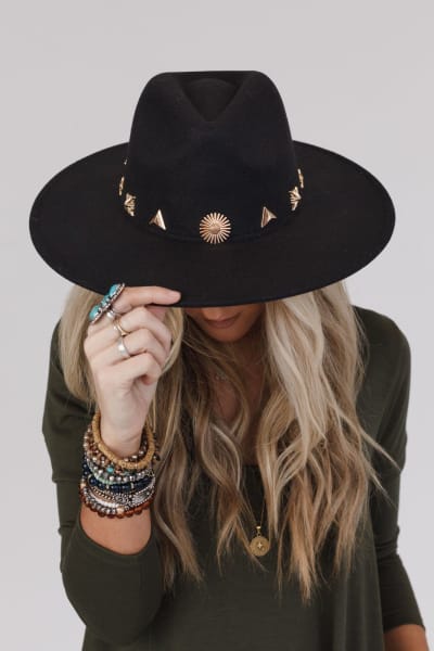 Trendy Women's Hats | Shop Boho Wide Brim Hats & Beanies for Women ...