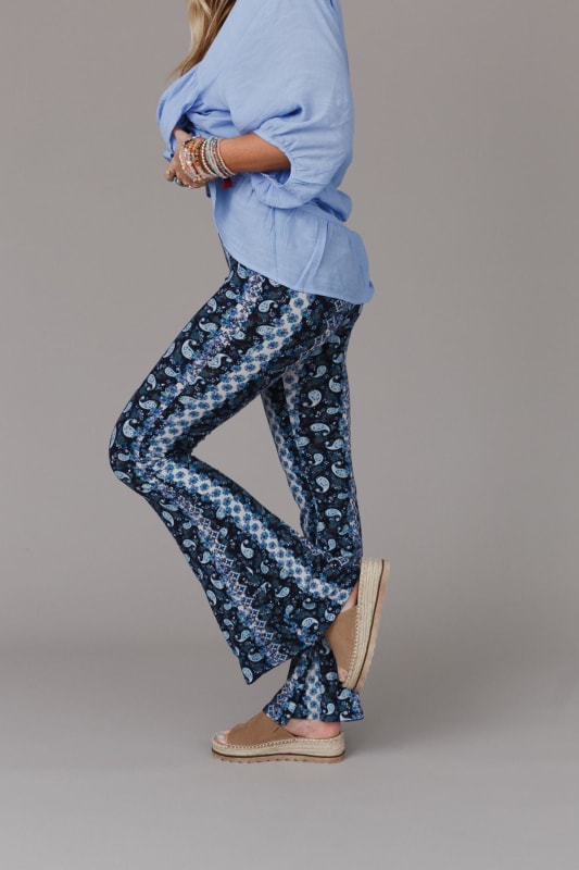 Cher Printed Flare Pants - Navy